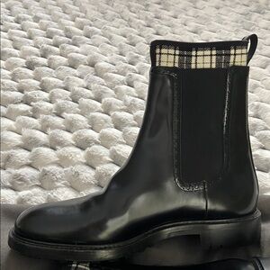 Dior black leather ankle refined combat style boots size 41 see description